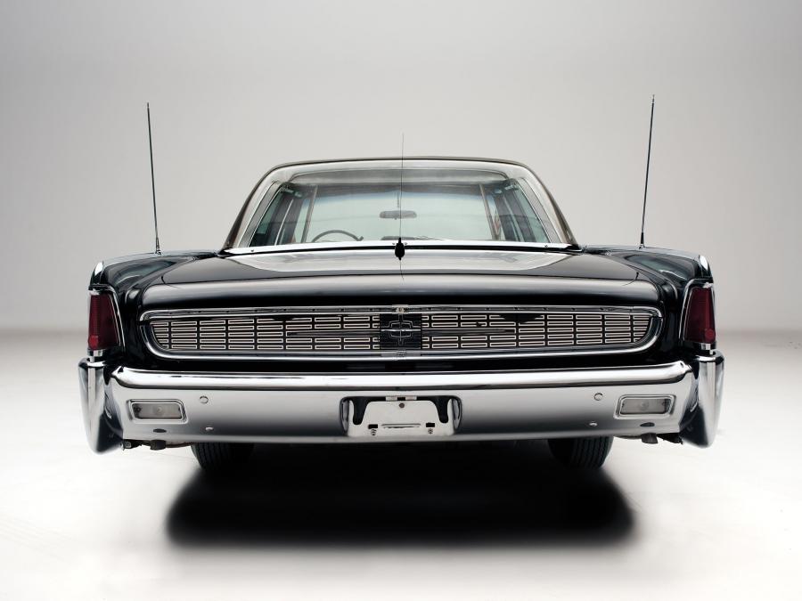  Lincoln Continental Bubbletop Kennedy Limousine 1962 года  (фото 24 из 26)